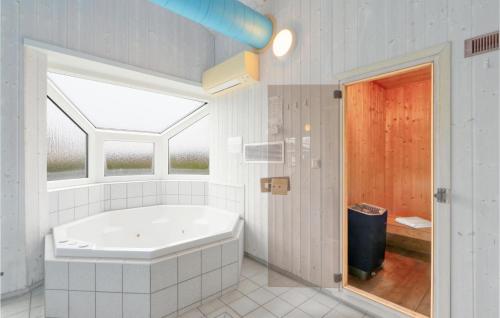 Et badeværelse på Friedrichskoog-strandpark 17