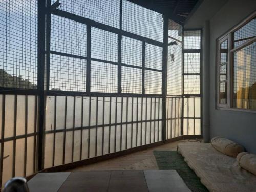 Balkón nebo terasa v ubytování Jishas Homestay Near Mall Road