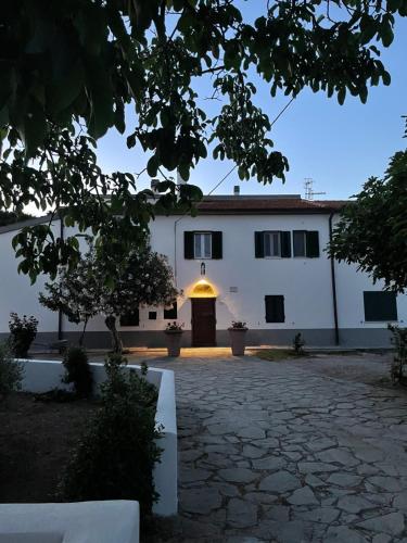 Το κτήριο όπου στεγάζεται  το διαμέρισμα
