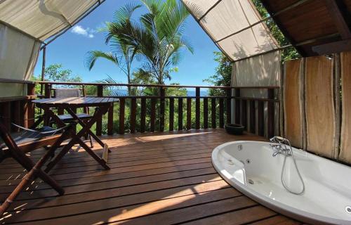 Balkoni atau teres di Lodge Roche Tamarin