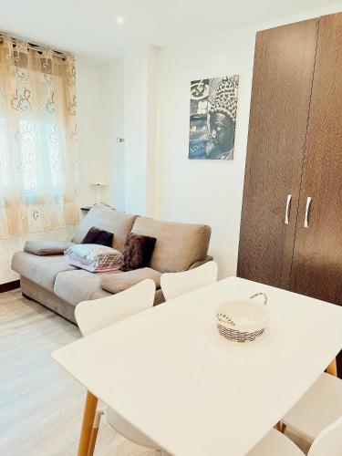  STUDIO LOFT SKI 53 CONFORT -  Room  picture :   Tea/Coffee maker    Shower    TV                           