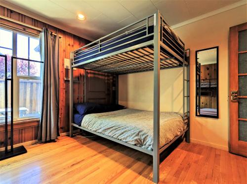 Gallery image of Bunk & Brew Historic Lucas House - Hostel in Bend