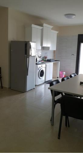 Virtuvė arba virtuvėlė apgyvendinimo įstaigoje Big Appatrment in Hebron Palestine Almahawer