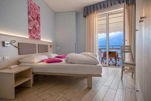 Gallery image of Hotel Firenze 3 Stelle Superior in Brenzone sul Garda