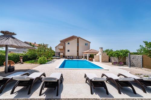 Poolincluded holiday home Olive Garden