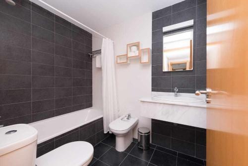 Kúpeľňa v ubytovaní Planta 21 Apartamento con terraza privada y vistas al mar