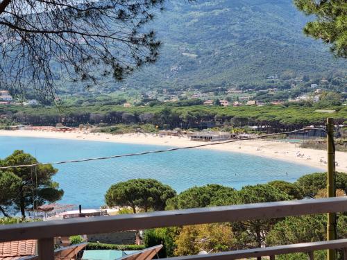 Φυσικό τοπίο κοντά σε αυτή η παραθεριστική κατοικία