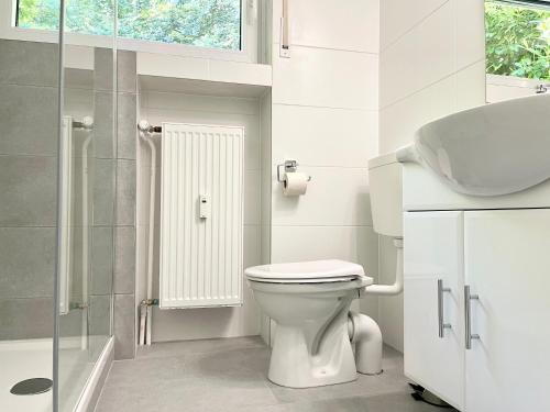 Bilik mandi di Studios im Haus Deutsch Krone I home2share