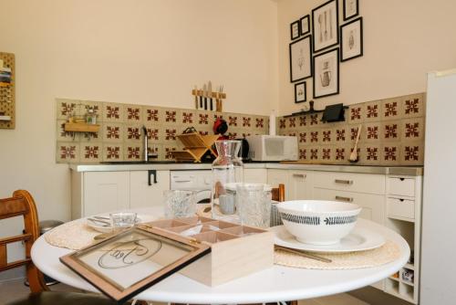 Kuchyňa alebo kuchynka v ubytovaní Villa des Antiquaires