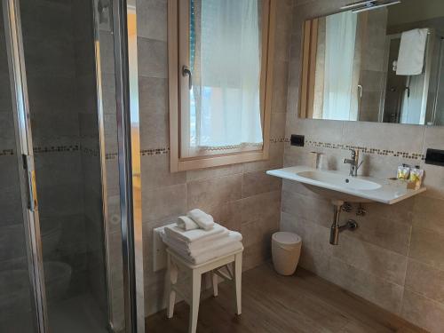 Phòng tắm tại Agriturismo Corte Ambrosi