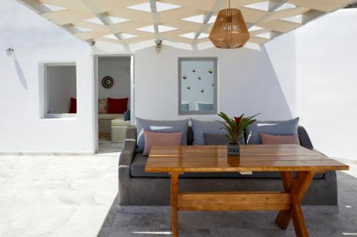 Un lugar para sentarse en El Verano Suites
