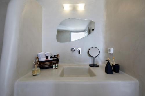 Un baño de El Verano Suites