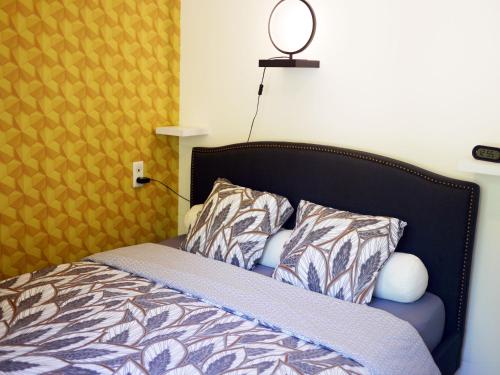 Postel nebo postele na pokoji v ubytování Gîte le Val Zen Valaurie - Drôme Provençale