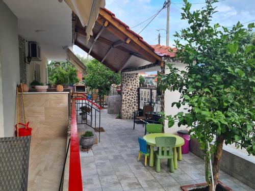 Φωτογραφία από το άλμπουμ του Elvetos Makedonia στα Νέα Βρασνά