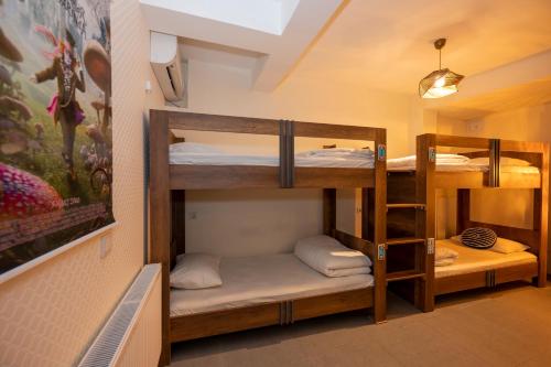 Postel nebo postele na pokoji v ubytování Taksim Square Hostel