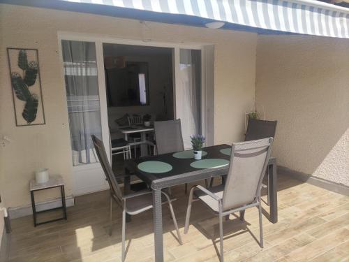 Appartement JADE dans résidence proche Tennis/ centre naturiste photo 13