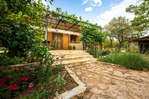 Holiday Estate "Bujur" - private pool, surrounded by nature!