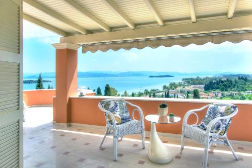 Seaview Villa & Suites