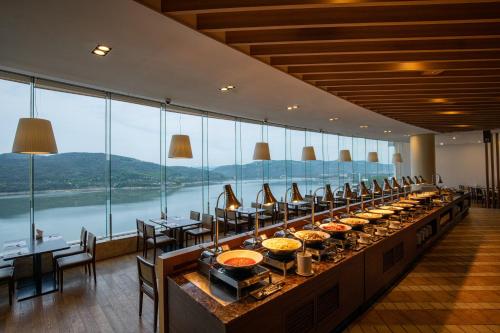 Restavracija oz. druge možnosti za prehrano v nastanitvi Sono Belle Gyeongju