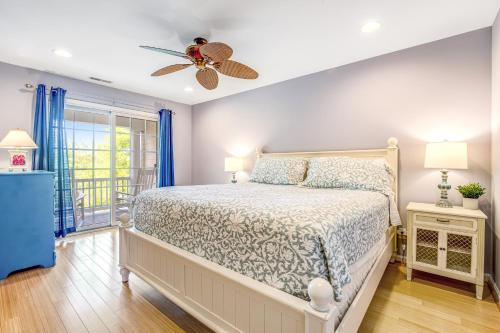 Postel nebo postele na pokoji v ubytování Bayside Resort - 11420 West Sand Cove