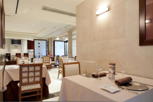 Restaurace v ubytování Hotel Badajoz Center