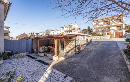 2 Bedroom Stunning Apartment In Novi Vinodolski