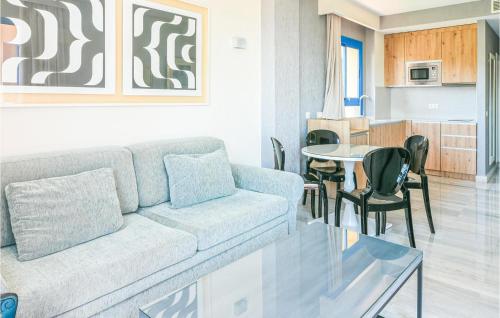 Beautiful apartment in Benalmadena Costa with Outdoor ...