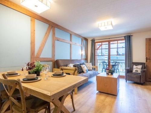 Appartement Duplex Centre Saint-Lary avec Piscine, Sauna et Parking - FR-1-296-395