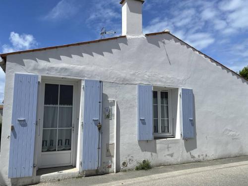 Maison cosy au cœur du village, 4 couchages, proche plage et port, Wifi inclus - FR-1-246A-134