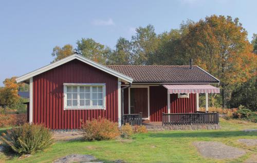 BredavikにあるCozy Home In Tjurkö With Kitchenのギャラリーの写真