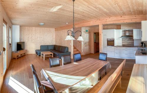 Fotografia z galérie ubytovania Gemuetliches Ferienhaus v destinácii Hinterposern