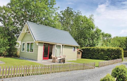 Stunning Home In Tzummarum With 2 Bedrooms, Wifi And Outdoor Swimming Pool