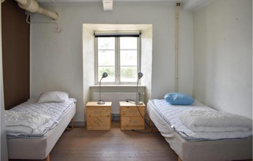 Postel nebo postele na pokoji v ubytování Gorgeous Home In Tomelilla With Wifi