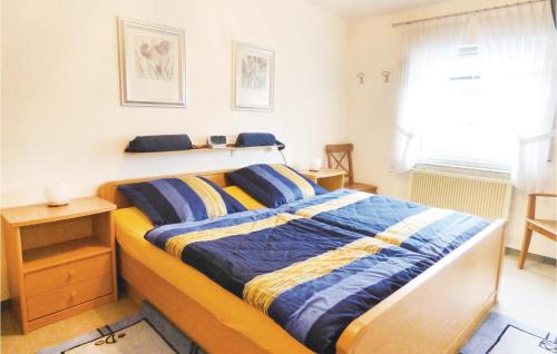 Postel nebo postele na pokoji v ubytování Amazing Home In Strohn With 3 Bedrooms And Wifi