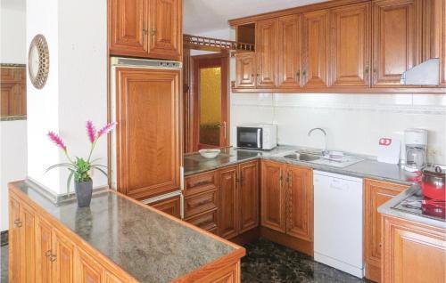 Beautiful Apartment In Torrevieja