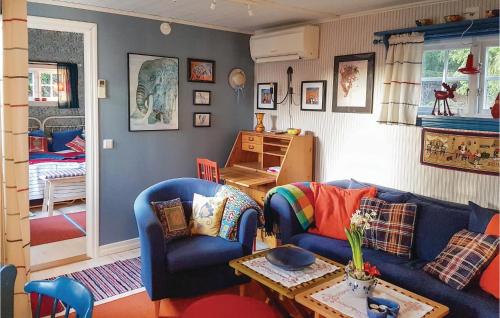Χώρος καθιστικού στο Amazing Home In Sollebrunn With Wifi