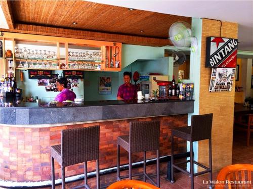 Ο χώρος του lounge ή του μπαρ στο La Walon Hotel