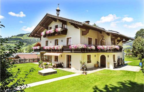 Amazing Apartment In Wagrain With 2 Bedrooms, Wifi And Outdoor Swimming Pool