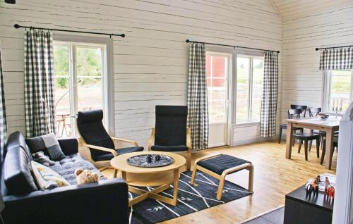 Gallery image of 3 Bedroom Cozy Home In Vetlanda in Vetlanda