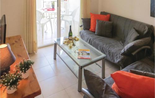 Posezení v ubytování Stunning Apartment In Torrevieja