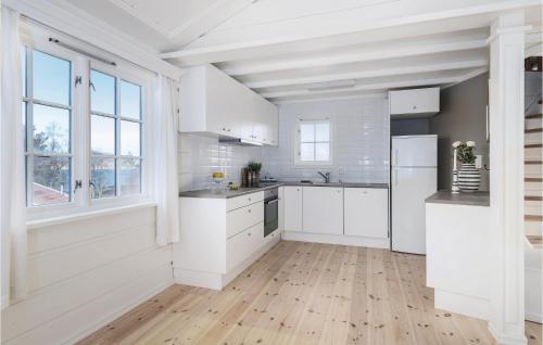 Gallery image of 3 Bedroom Cozy Home In Skjold in Skjold