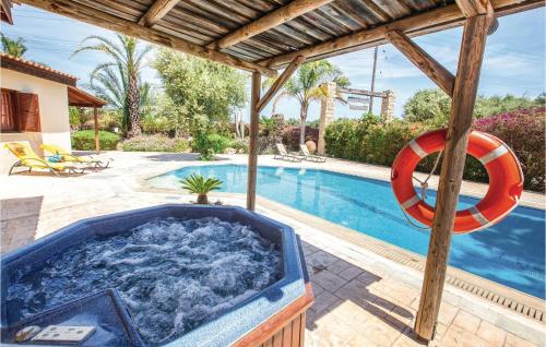 3 Bedroom Nice Home In Laatchi