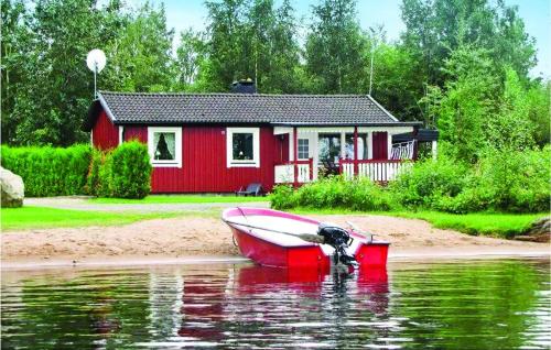 Nice Home In Ljungby With Wifi