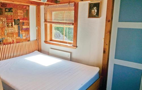 Cama ou camas em um quarto em Stunning home in Lidhult with 2 Bedrooms