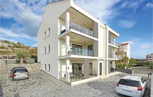 Two-Bedroom Apartment In Sibenik
