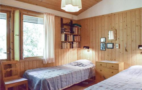 Photo de la galerie de l'établissement 4 Bedroom Nice Home In hus, à Åhus