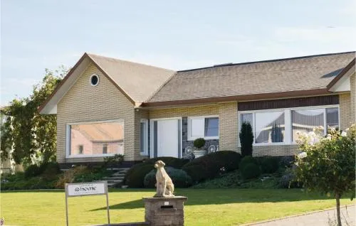 Holiday home Ruiselede 62 with Sauna picture