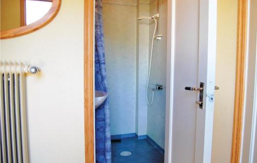 Koupelna v ubytování Stunning Home In Vrigstad With Wifi