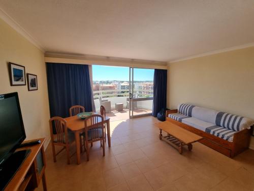 Apartamento junto a Praia com piscina.