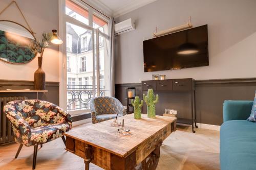 The Royal Elysée Suite